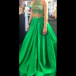 Sherri Hill Prom Dress